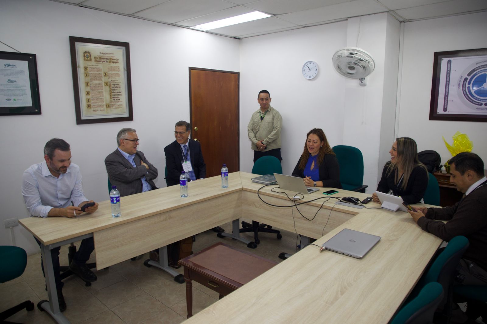 Ministro De Justicia Y Asonal Judicial Cauca, En La UCC Campus Popayán.